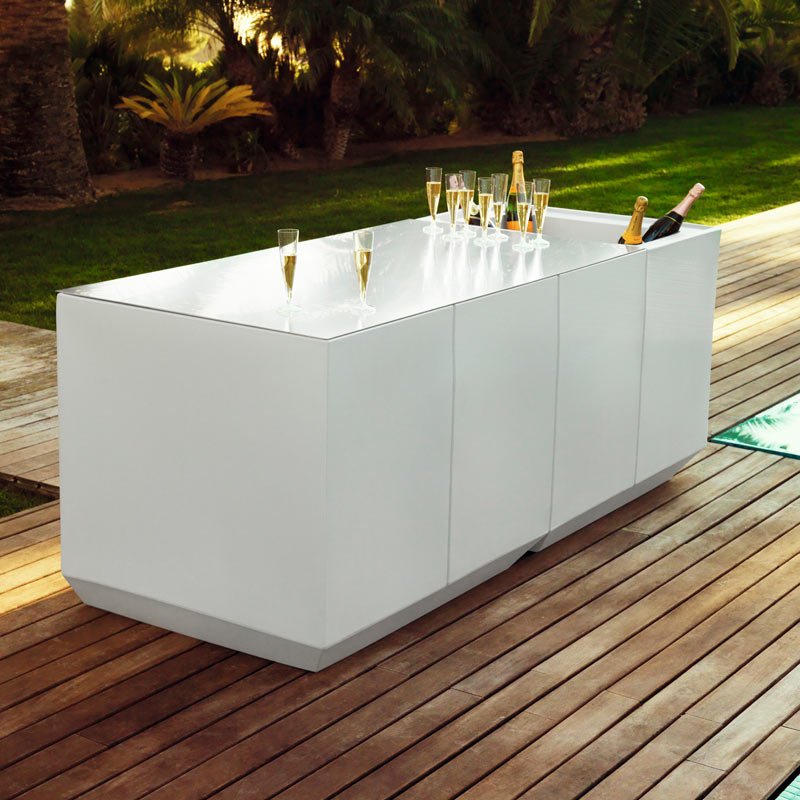 Meuble bar Vela de Vondom 1.jpg